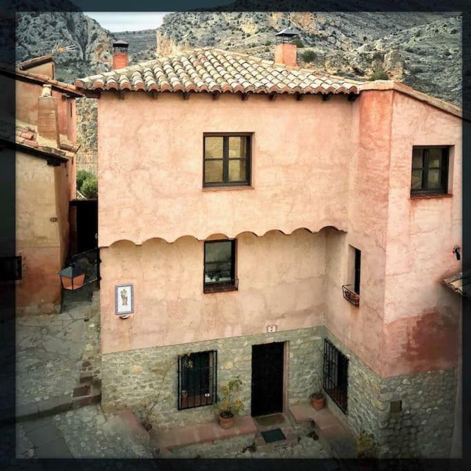 Apartamento Portal Del Agua Albarracin Luaran gambar